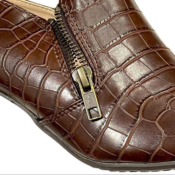 Rialto Faux Crocodile Closed Toe Heels - Picture 11 of 11